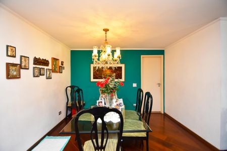 Apartamento à venda com 227m², 3 quartos e 4 vagas Apartamento à venda com 227m², 3 quartos e 4 vagassala de jantar 2