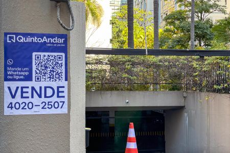 Apartamento à venda com 227m², 3 quartos e 4 vagas Apartamento à venda com 227m², 3 quartos e 4 vagasPlaca Instalada dia 27/07/26 Cod_CGMR-207