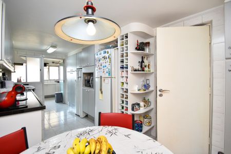 Apartamento à venda com 227m², 3 quartos e 4 vagas Apartamento à venda com 227m², 3 quartos e 4 vagascopa