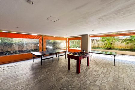 Apartamento à venda com 227m², 3 quartos e 4 vagas Apartamento à venda com 227m², 3 quartos e 4 vagasespaço de jogos