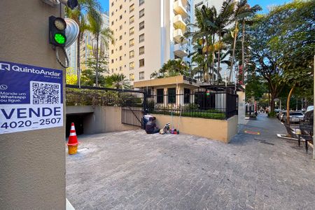 Apartamento à venda com 227m², 3 quartos e 4 vagas Apartamento à venda com 227m², 3 quartos e 4 vagasfachada do predio