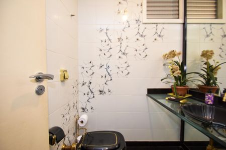 Apartamento à venda com 227m², 3 quartos e 4 vagas Apartamento à venda com 227m², 3 quartos e 4 vagaslavabo