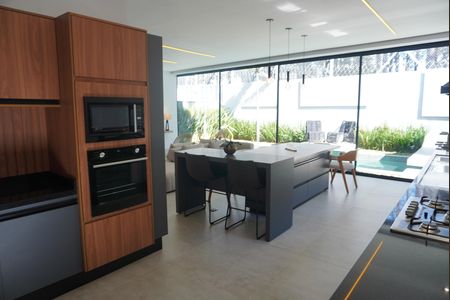 Cozinha de casa de condomínio à venda com 2 quartos, 330m² em Residencial Quatro (alphaville), Santana de Parnaíba