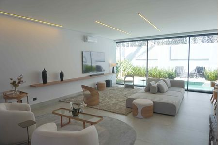 Sala de Estar de casa de condomínio à venda com 2 quartos, 330m² em Residencial Quatro (alphaville), Santana de Parnaíba