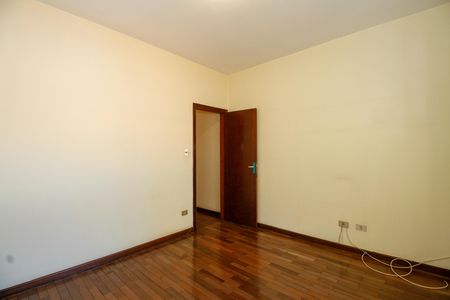 Casa à venda com 186m², 4 quartos e 2 vagasQuarto 2