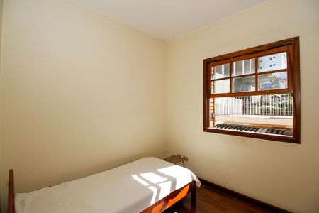 Casa à venda com 186m², 4 quartos e 2 vagasQuarto 1