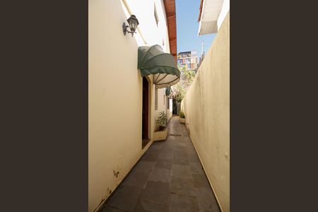Casa à venda com 186m², 4 quartos e 2 vagasEntrada da Casa