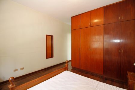 Casa à venda com 186m², 4 quartos e 2 vagasSuíte 1