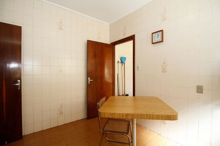 Casa à venda com 186m², 4 quartos e 2 vagasCozinha