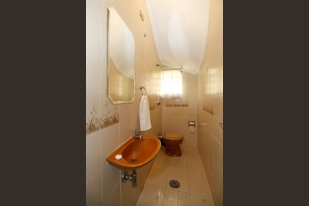 Casa à venda com 186m², 4 quartos e 2 vagasLavabo