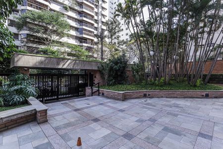Fachada de apartamento à venda com 3 quartos, 190m² em Vila Nova Conceição, São Paulo