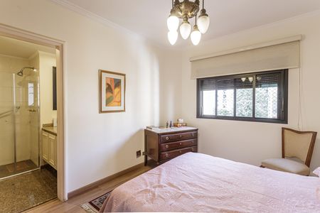 Apartamento à venda com 190m², 3 quartos e 3 vagas Apartamento à venda com 190m², 3 quartos e 3 vagasSuíte 3