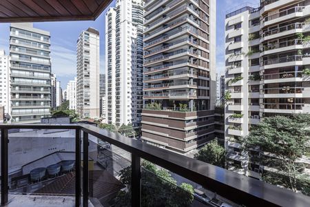 Apartamento à venda com 190m², 3 quartos e 3 vagas Apartamento à venda com 190m², 3 quartos e 3 vagasVaranda
