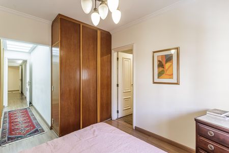 Apartamento à venda com 190m², 3 quartos e 3 vagas Apartamento à venda com 190m², 3 quartos e 3 vagasSuíte 3