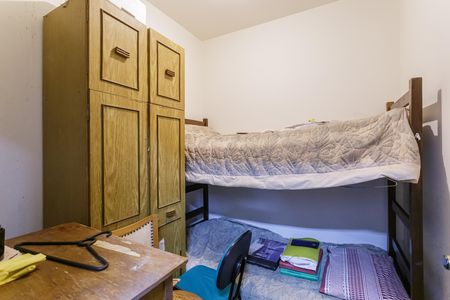 Apartamento à venda com 190m², 3 quartos e 3 vagas Apartamento à venda com 190m², 3 quartos e 3 vagasQuarto de Serviço