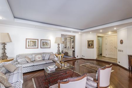 Apartamento à venda com 190m², 3 quartos e 3 vagas Apartamento à venda com 190m², 3 quartos e 3 vagasSala
