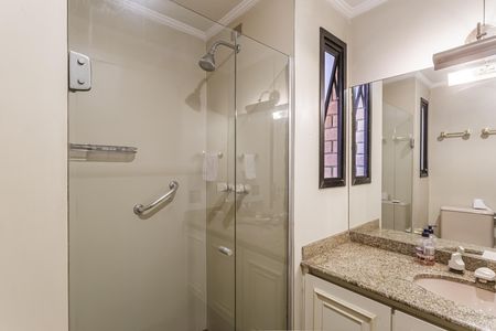Apartamento à venda com 190m², 3 quartos e 3 vagas Apartamento à venda com 190m², 3 quartos e 3 vagasBanheiro da Suíte 2