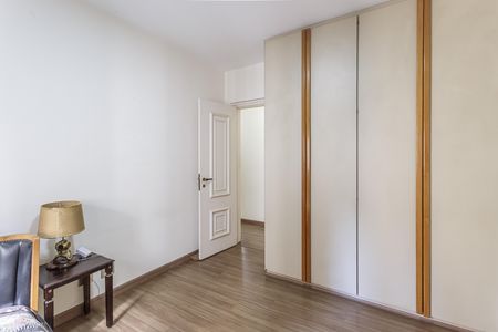 Apartamento à venda com 190m², 3 quartos e 3 vagas Apartamento à venda com 190m², 3 quartos e 3 vagasSuíte 1