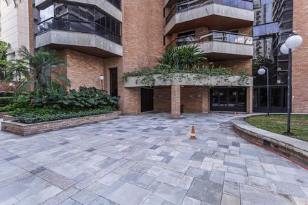 Área comum de apartamento à venda com 3 quartos, 190m² em Vila Nova Conceição, São Paulo