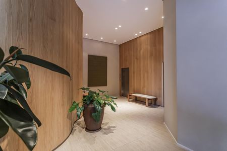 Apartamento à venda com 190m², 3 quartos e 3 vagas Apartamento à venda com 190m², 3 quartos e 3 vagasHall social