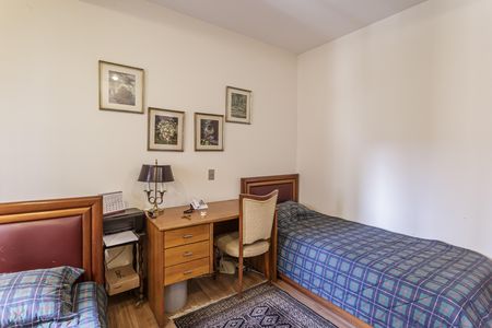 Apartamento à venda com 190m², 3 quartos e 3 vagas Apartamento à venda com 190m², 3 quartos e 3 vagasSuíte 2