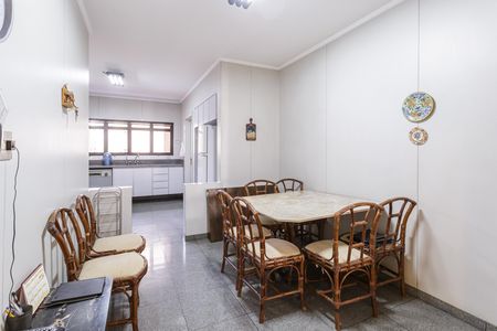 Apartamento à venda com 190m², 3 quartos e 3 vagas Apartamento à venda com 190m², 3 quartos e 3 vagasCozinha