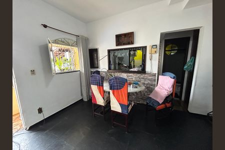 Sala de casa à venda com 2 quartos, 120m² em Bento Ribeiro, Rio de Janeiro