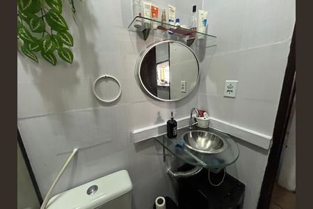 Casa à venda com 120m², 2 quartos e 1 vagaBanheiro Social