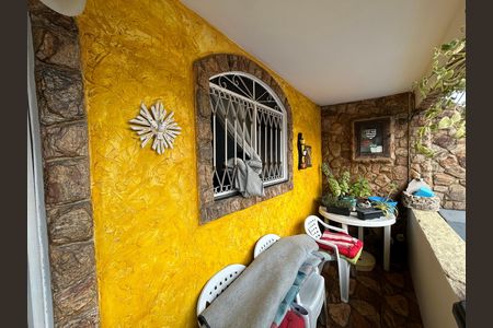 Casa à venda com 120m², 2 quartos e 1 vagaVaranda
