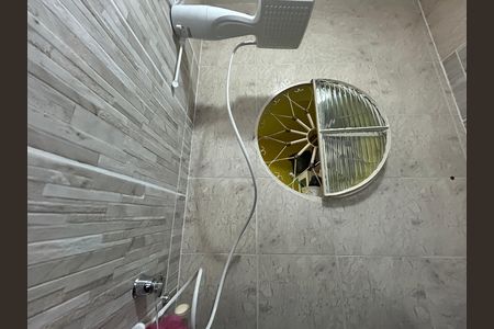 Casa à venda com 120m², 2 quartos e 1 vagaBanheiro Social