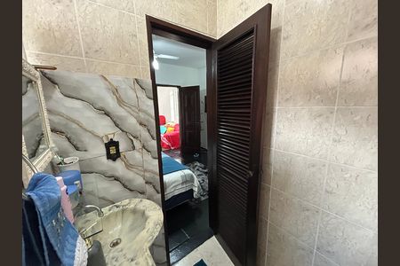 Casa à venda com 120m², 2 quartos e 1 vagaBanheiro da Suíte