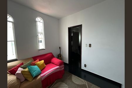 Casa à venda com 120m², 2 quartos e 1 vagaHall dos quartos