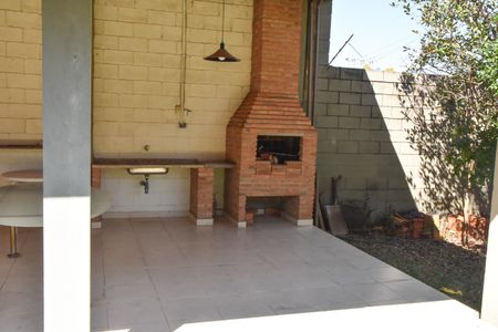 churrasqueira de casa à venda com 2 quartos, 250m² em Jardim das Tulipas, Jundiaí