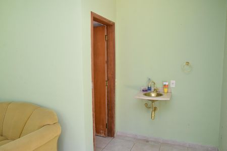 Área externa de casa à venda com 2 quartos, 250m² em Jardim das Tulipas, Jundiaí