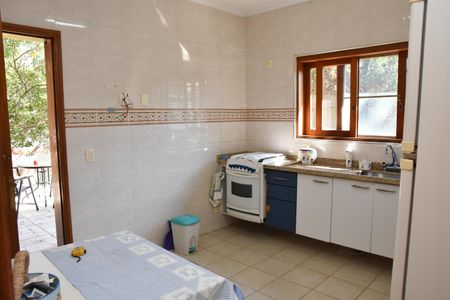 Cozinha de casa à venda com 2 quartos, 250m² em Jardim das Tulipas, Jundiaí
