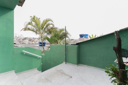 Edícula - Quintal/Área de serviço de casa para alugar com 3 quartos, 220m² em Vila Nova Cachoeirinha, São Paulo