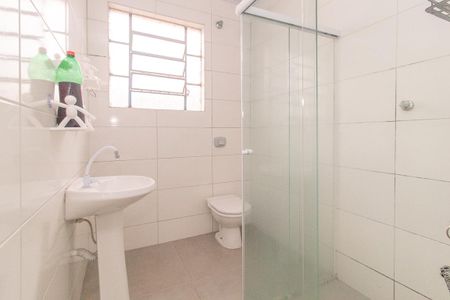 Banheiro Social de casa para alugar com 3 quartos, 80m² em Parolin, Curitiba