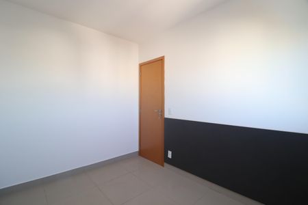 Quarto de apartamento para alugar com 1 quarto, 57m² em Saraiva, Uberlândia