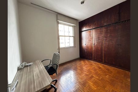 Apartamento para alugar com 104m², 3 quartos e sem vaga Apartamento para alugar com 104m², 3 quartos e sem vagaQuarto 2