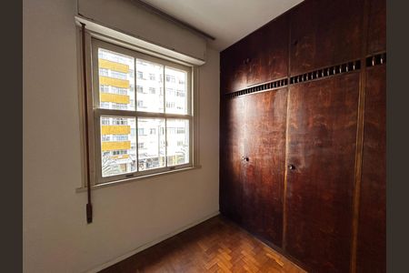 Apartamento para alugar com 104m², 3 quartos e sem vaga Apartamento para alugar com 104m², 3 quartos e sem vagaQuarto 2 - Armários