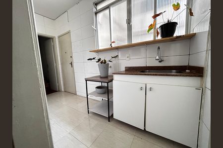 Lavanderia de apartamento para alugar com 3 quartos, 104m² em Centro, Juiz de Fora
