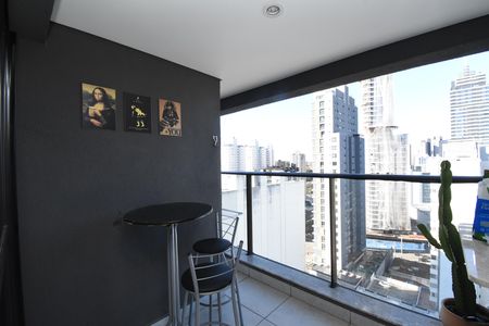 Sacada  de kitnet/studio à venda com 1 quarto, 45m² em Campina do Siqueira, Curitiba