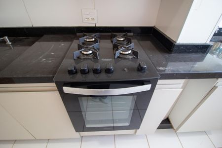 Cozinha de apartamento para alugar com 2 quartos, 48m² em Lopes de Oliveira, Sorocaba