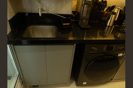 Área de Serviço de apartamento para alugar com 2 quartos, 80m² em Balneário Tropical, Paulínia