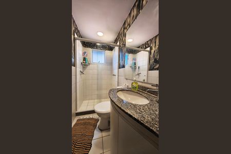 Casa de condomínio para alugar com 180m², 2 quartos e 2 vagas