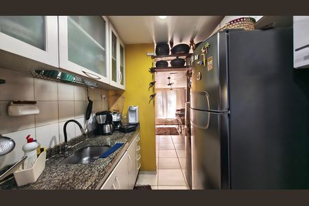 Casa de condomínio para alugar com 180m², 2 quartos e 2 vagas