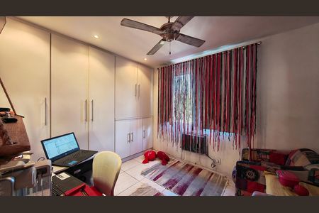 Casa de Condomínio para alugar com 2 quartos, 180m² em Vargem Grande, Rio de Janeiro