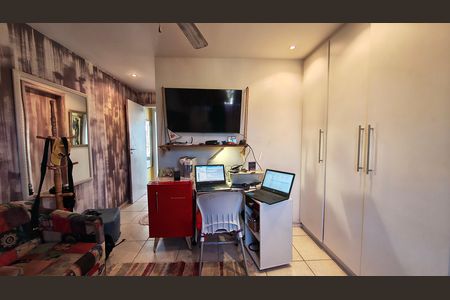 Casa de Condomínio para alugar com 2 quartos, 180m² em Vargem Grande, Rio de Janeiro