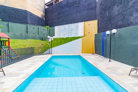 Apartamento à venda com 39m², 2 quartos e sem vaga Apartamento à venda com 39m², 2 quartos e sem vagaPiscina
