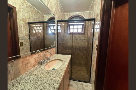 Casa para alugar com 100m², 3 quartos e 1 vagaBanheiro